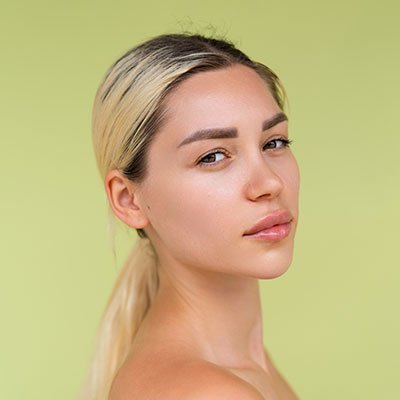 Foto de mujer con skin care